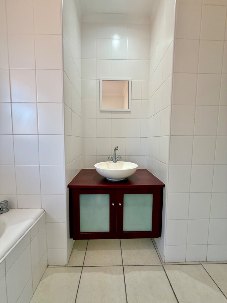 5 Bedroom Property for Sale in Bluewater Bay Eastern Cape